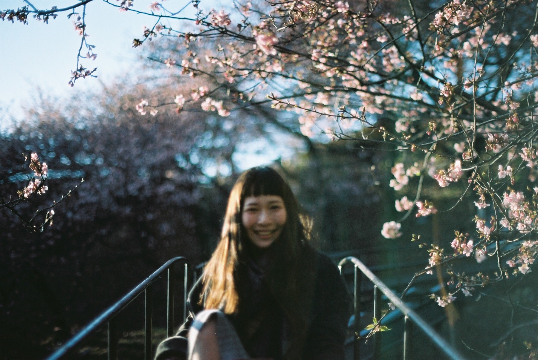 大昔のフィルム写真をいくつか。この文脈での「写真らしさ」については、解像度も綺麗さも必要もなくて、それよりも古ぼけたフィルム写真の方が「写真らしい」のかもしれない